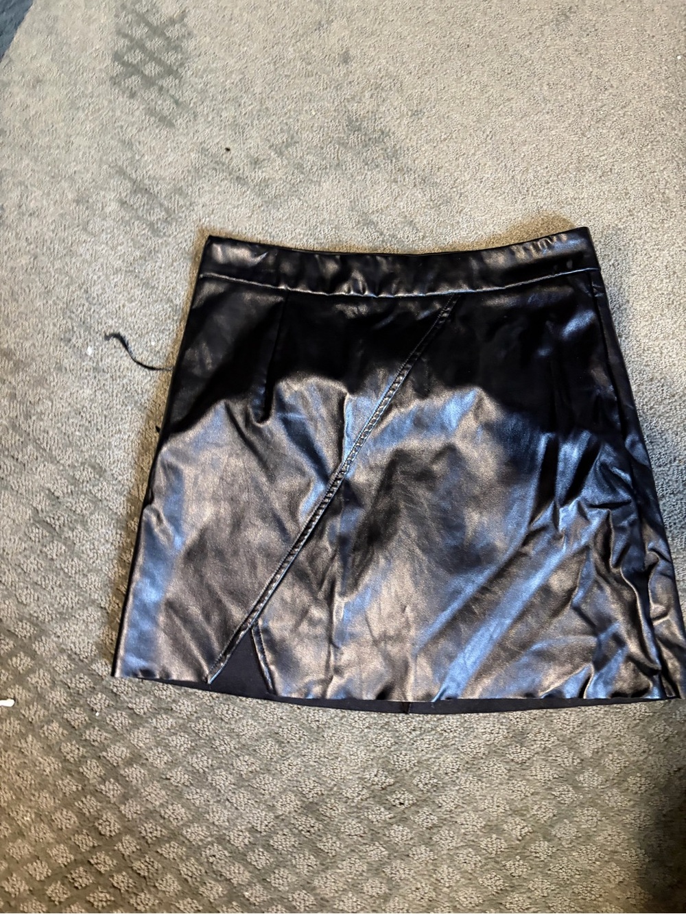 SHEIN Black Faux Leather Mini Skirt with Diagonal Seam